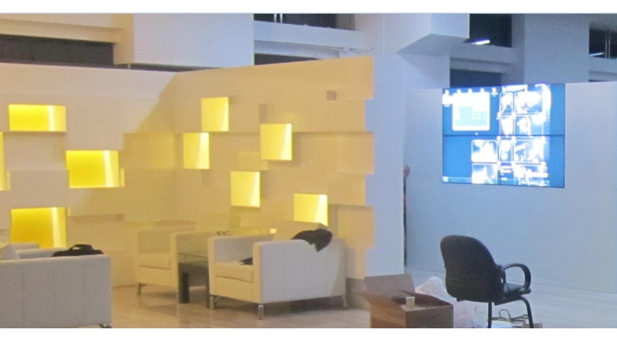 某明星工作室拼接案例