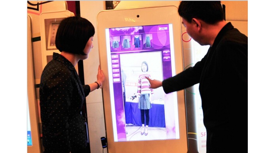 北京大阪大型连锁服装城3d试衣机/试衣广告机